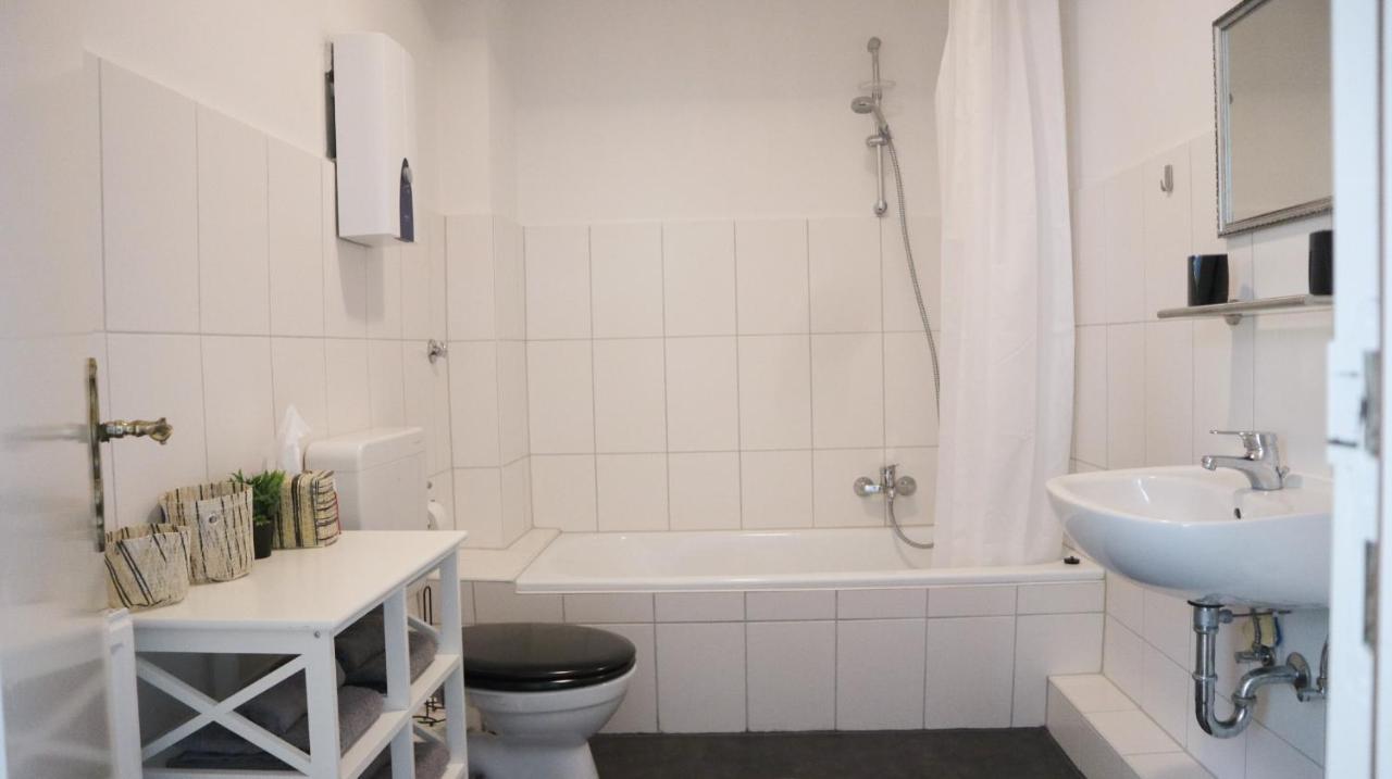 Kapitainskoje Direkt Am Hafen Flensburgs Appartement Buitenkant foto